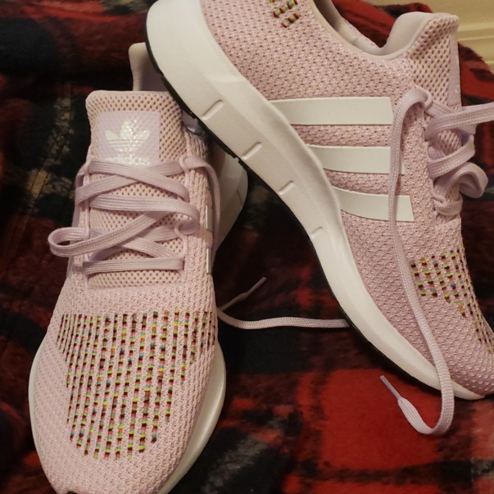 Adidas® Originals Swift Run